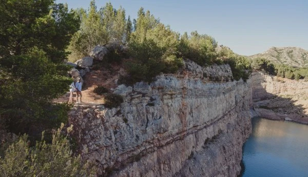 Provence_Mas de la Dame_Lake_View